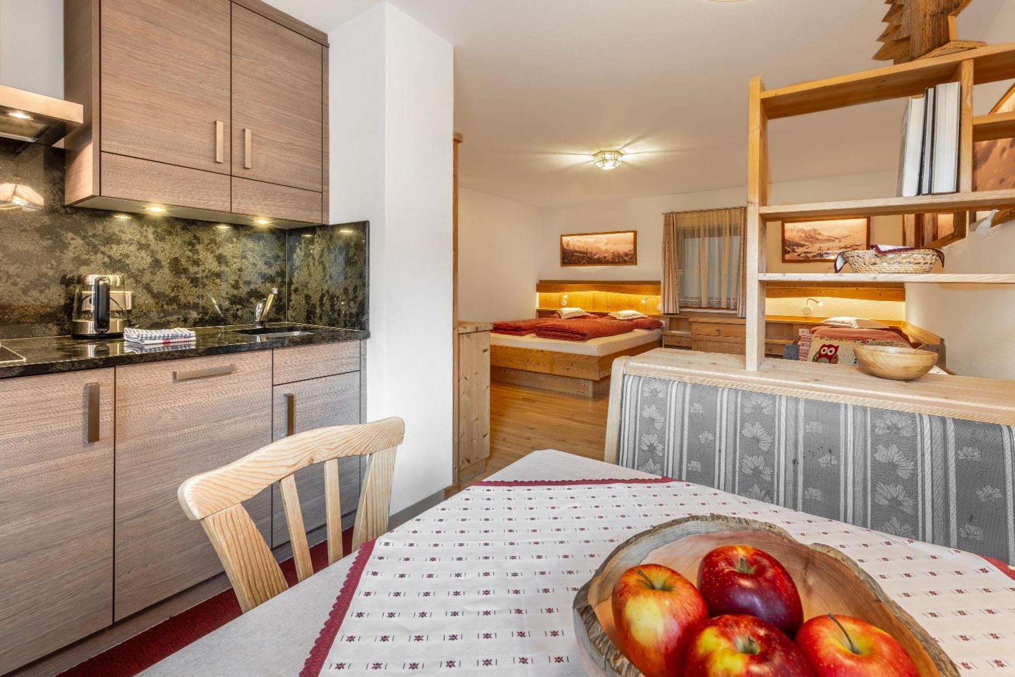 Apartment Ciasa Laoi San Cassiano  Exterior photo
